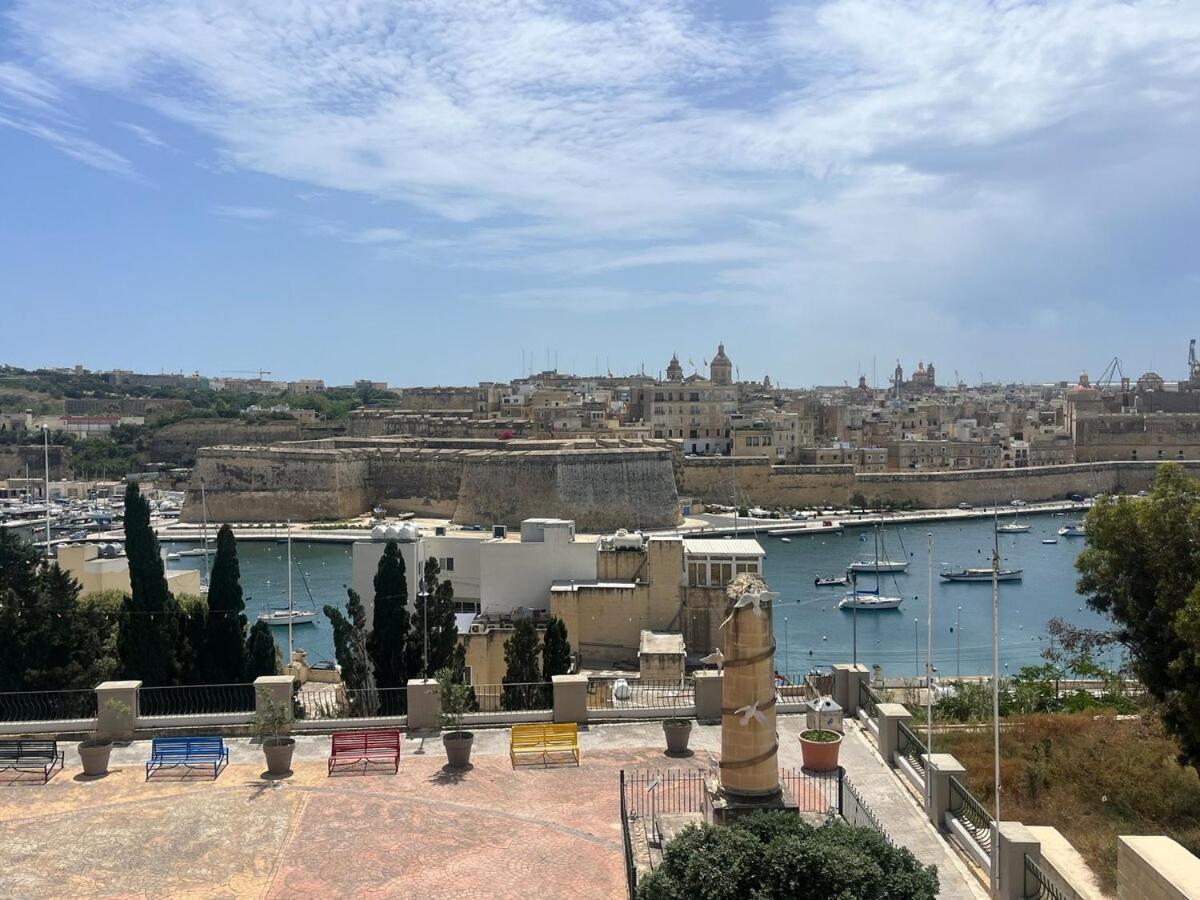 Harbour View Apt With Terrace Kalkara Exterior photo
