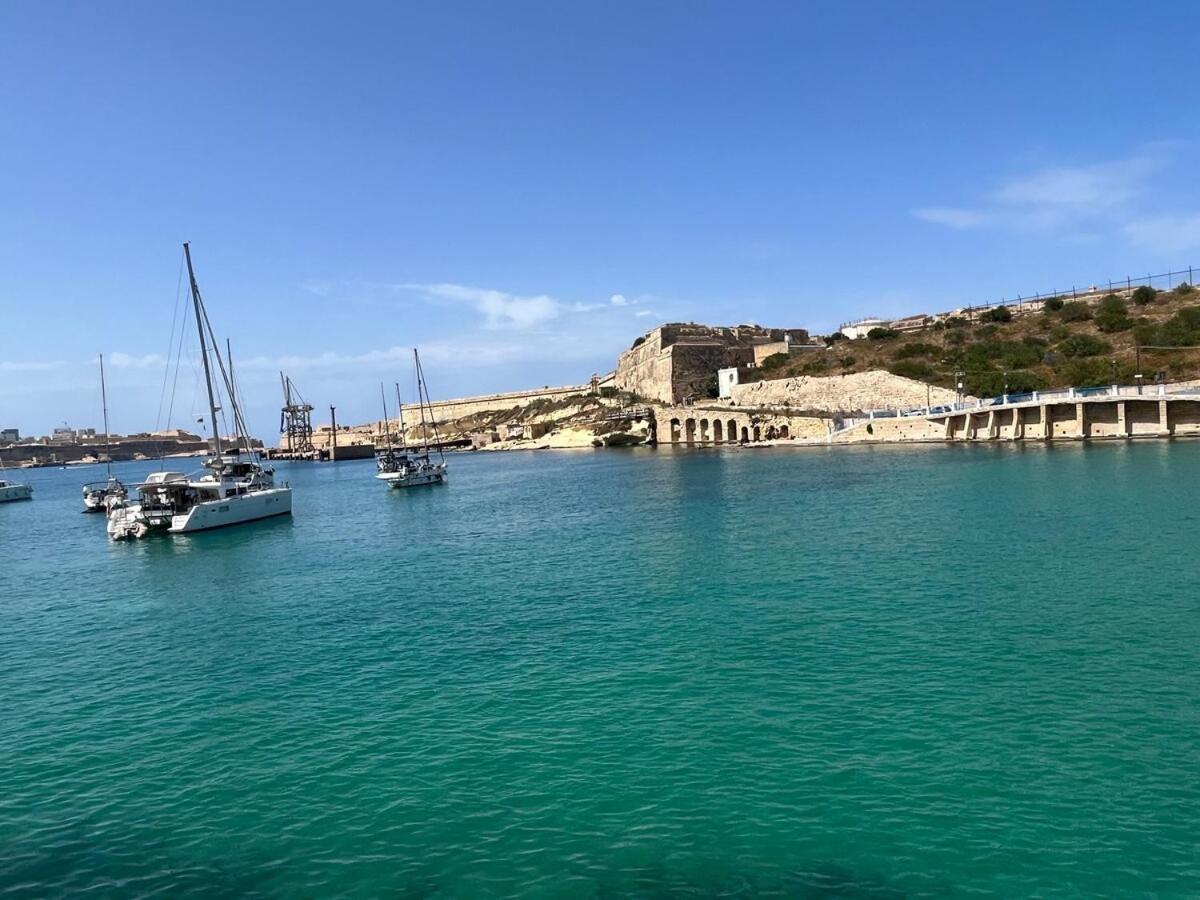 Harbour View Apt With Terrace Kalkara Exterior photo